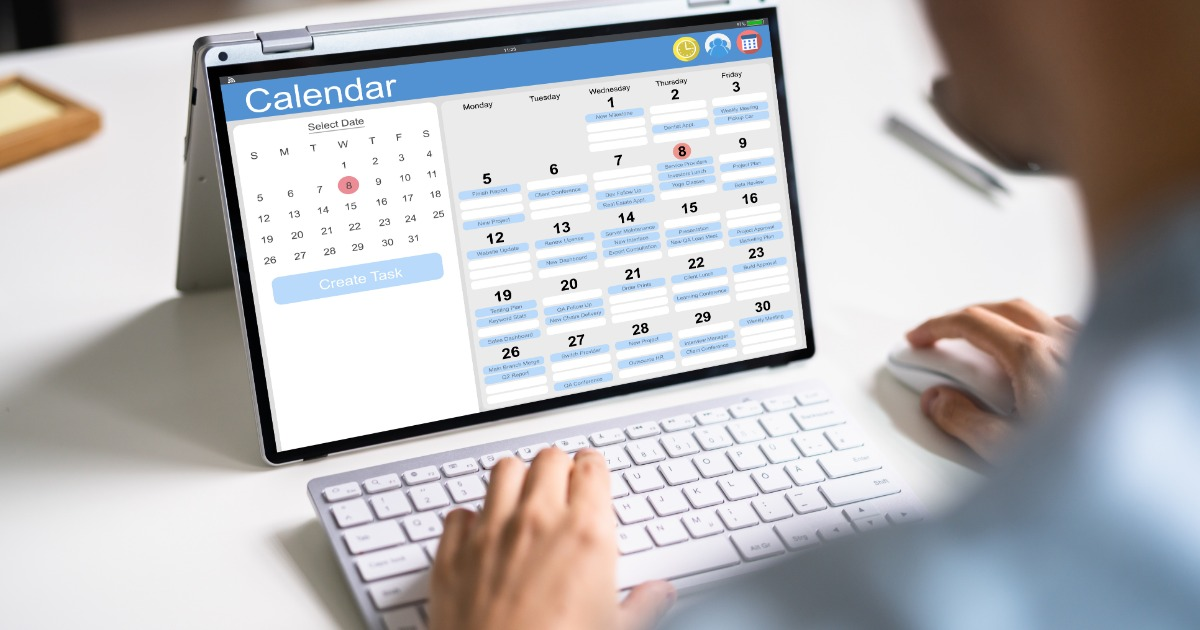 Membership staff using automated calendar reminders to track important dates and deadlines