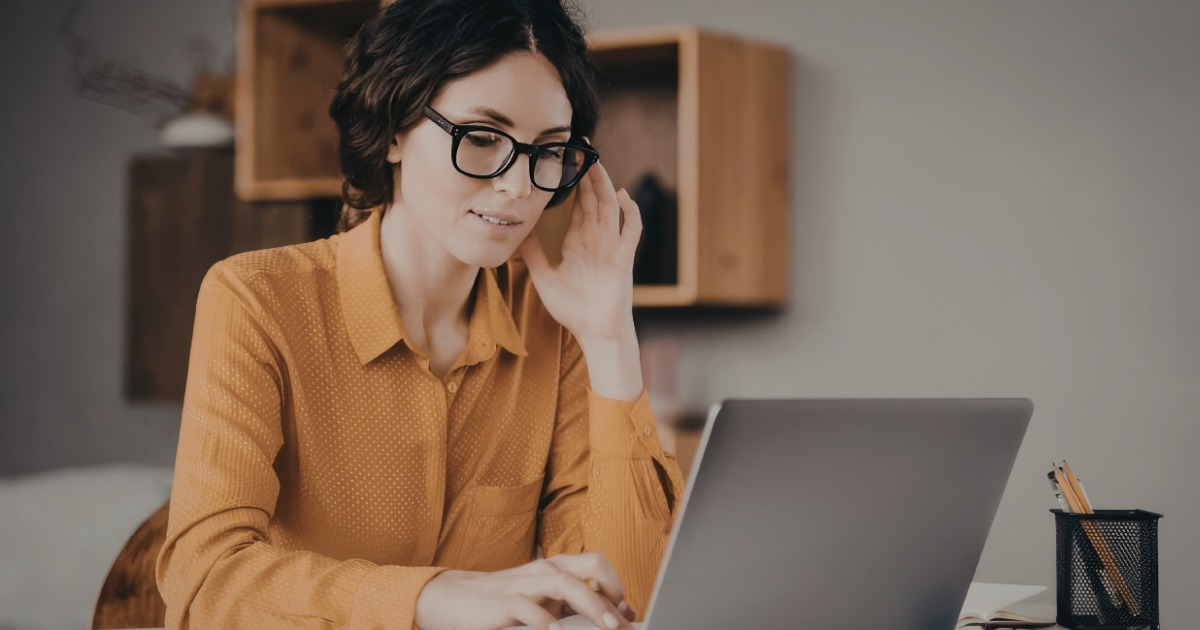 Union member accessing a self-service portal online to manage membership information and services